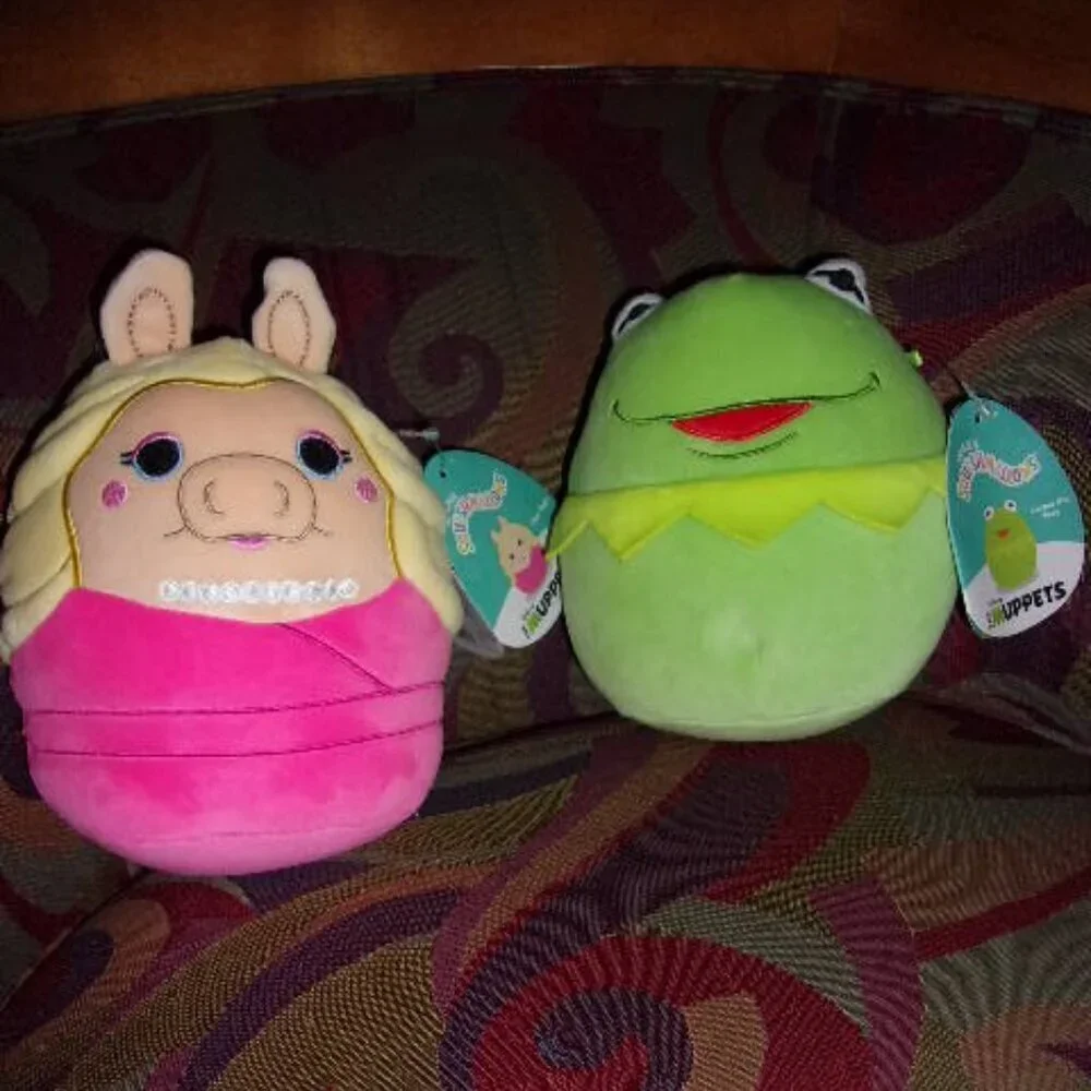 New Disney's Miss Piggy and Kermit from the Muppets Squishmallow bundle